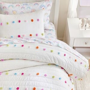 Colorful Pom Pom Bedding Set
